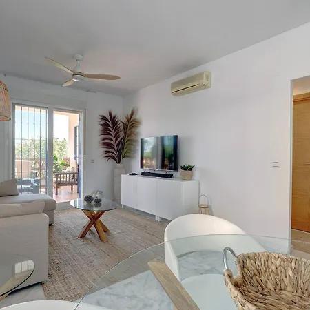 Lejlighed 105 Welcoming Andalusian Style 2 Bed With Views Of Miraflores Golf