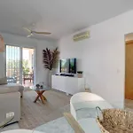 Lägenhet 105 Welcoming Andalusian Style 2 Bed With Views Of Miraflores Golf