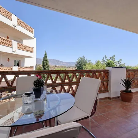 105 Welcoming Andalusian Style 2 Bed With Views Of Miraflores Golf Appartement *