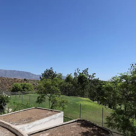 105 Welcoming Andalusian Style 2 Bed With Views Of Miraflores Golf