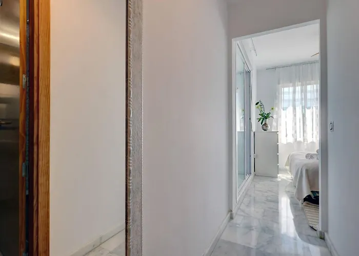 105 Welcoming Andalusian Style 2 Bed With Views Of Miraflores Golf * Sitio de Calahonda