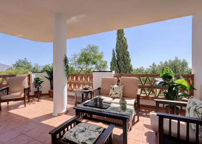 105 Welcoming Andalusian Style 2 Bed With Views Of Miraflores Golf Apartament