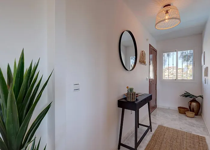 Apartament 105 Welcoming Andalusian Style 2 Bed With Views Of Miraflores Golf *