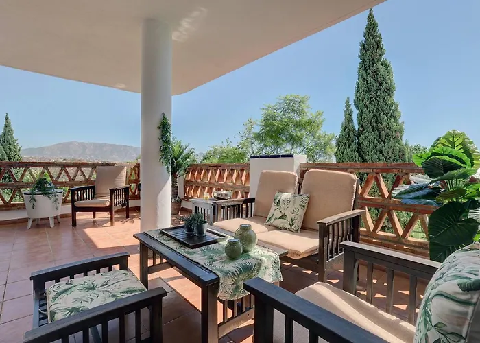 105 Welcoming Andalusian Style 2 Bed With Views Of Miraflores Golf Sitio de Calahonda