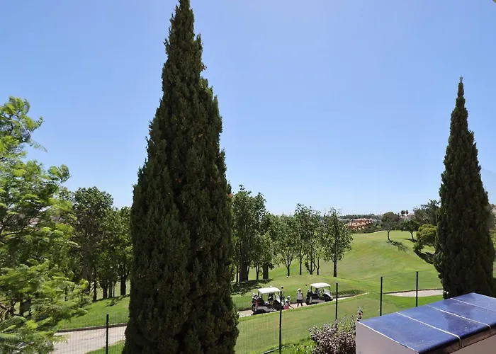 105 Welcoming Andalusian Style 2 Bed With Views Of Miraflores Golf Apartament Sitio de Calahonda