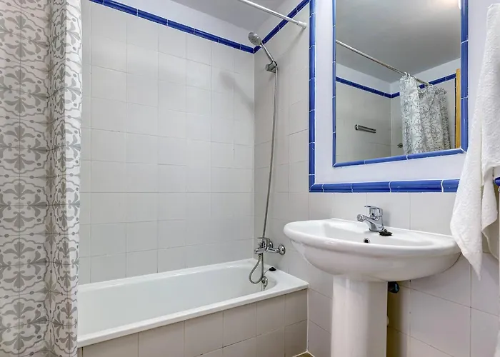 Apartament 105 Welcoming Andalusian Style 2 Bed With Views Of Miraflores Golf *