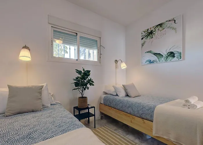 105 Welcoming Andalusian Style 2 Bed With Views Of Miraflores Golf